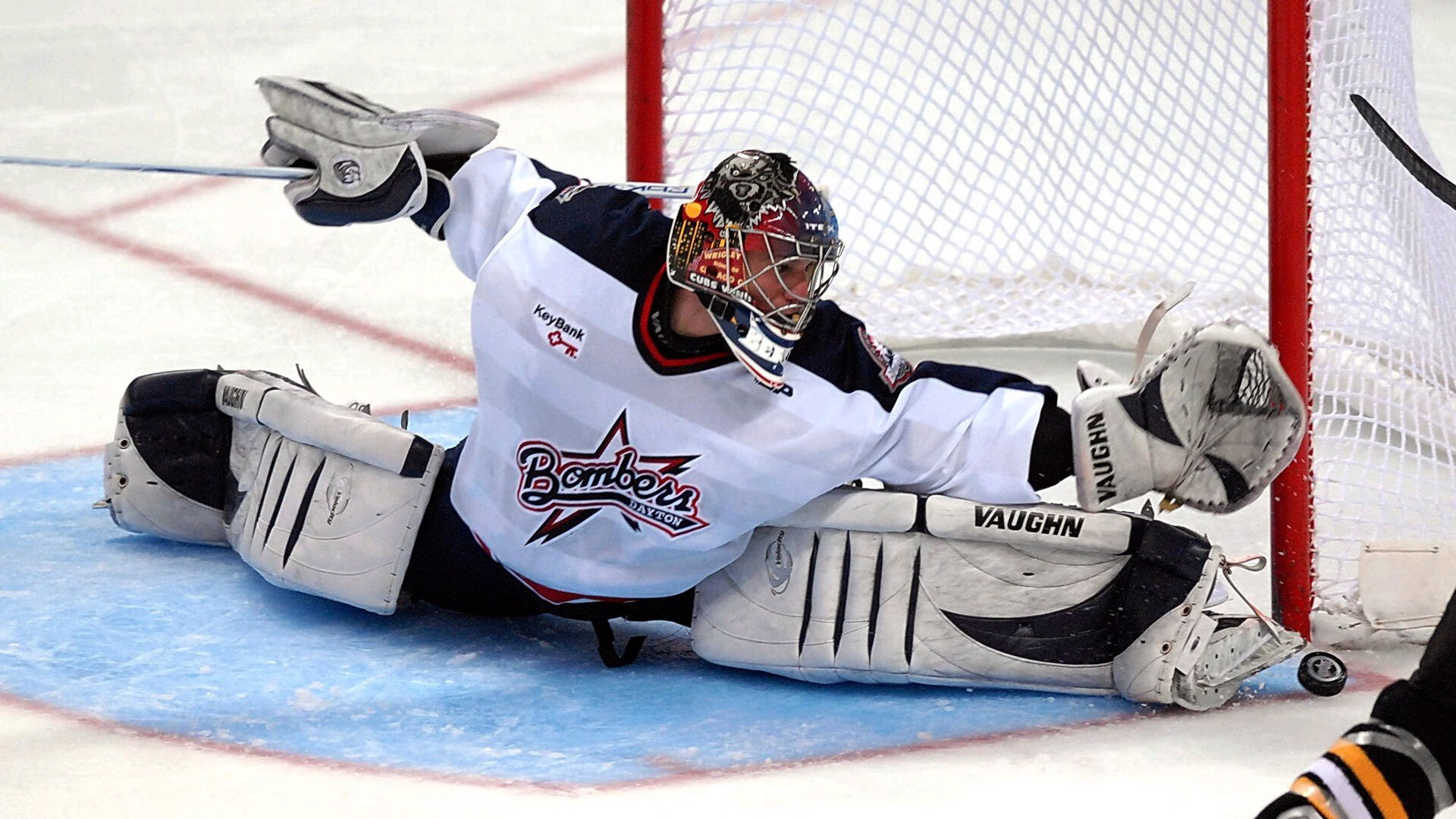 欧冠史诗夜，AC米兰压哨绝杀拜仁，巴尔韦德一锤定音封神